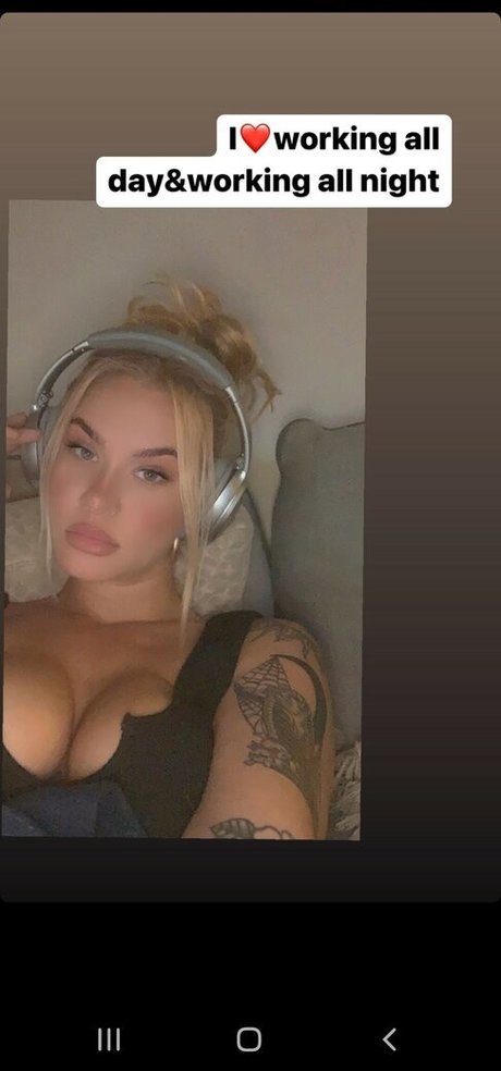 Kaseefacee sexy model image