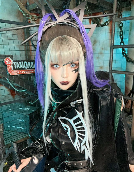 Lilium725 model adult image