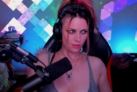 scxrlet64 star adult picture