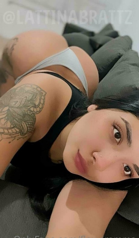 floweremma top model pictures