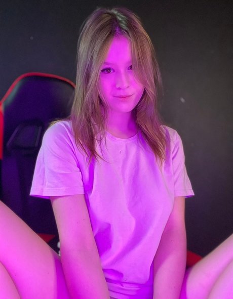 Memozka sexy star gallery