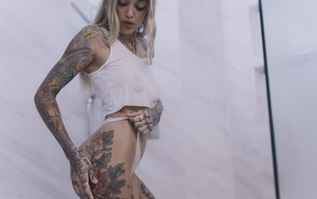 Torrie Blake pretty model gallery