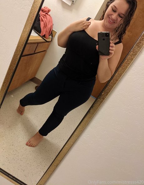 mistresss420 star sexy photos