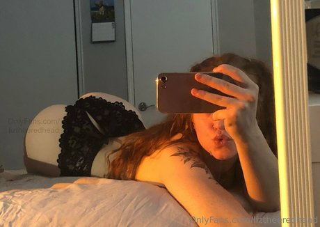 liztheeredhead sexy actress galleries