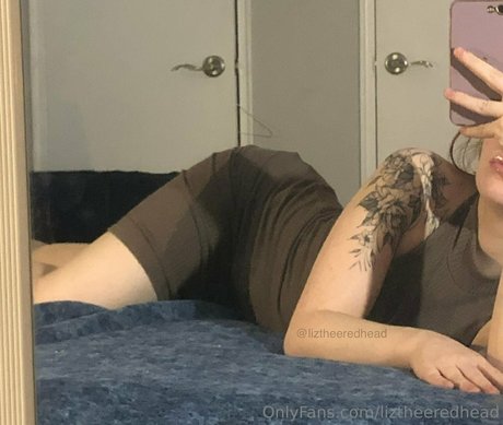 liztheeredhead nice model img