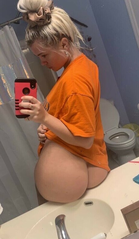 thaslinkytwinkyshow star exclusive pics