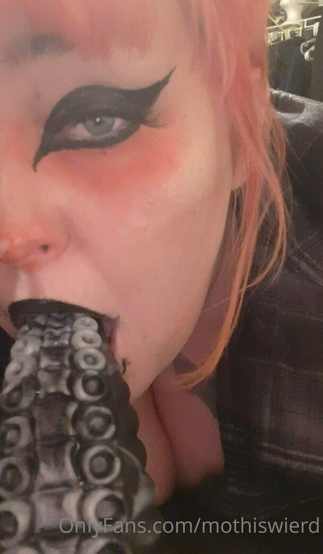 mothisweird pornstar photo