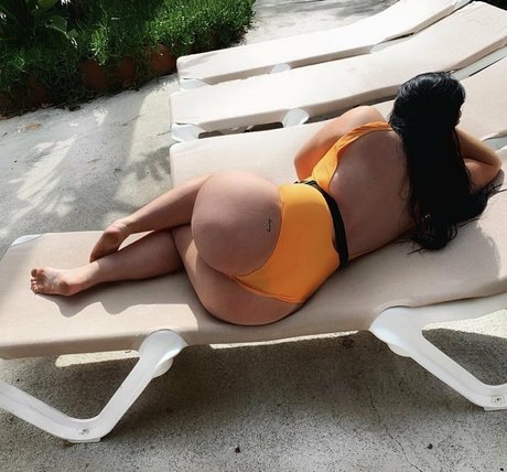 caitjxo model naked img