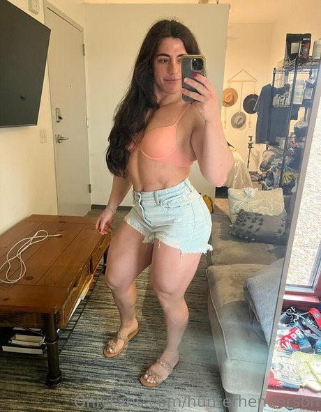 hunterhenderson star hot pictures