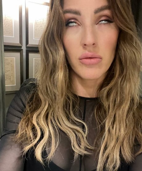 Ellie Goulding exclusive actress pics