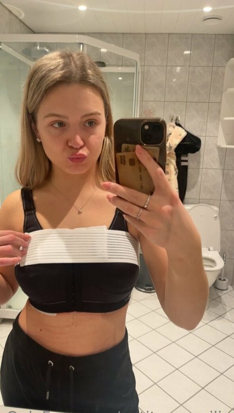 petitesexysilje pornstar nice galleries