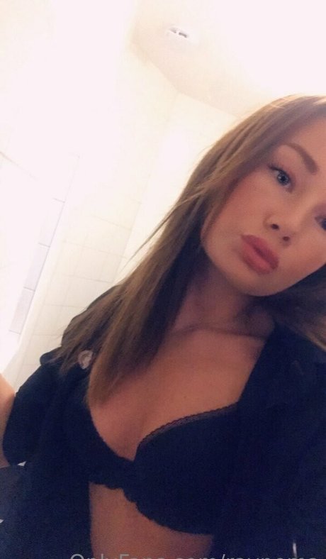 raynema star naked picture