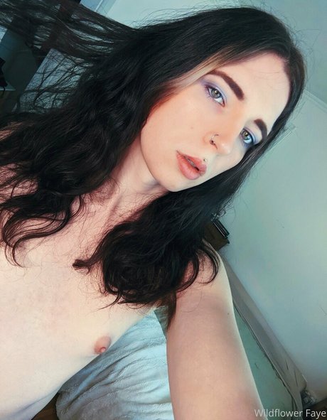 wildflowerfaye model perfect photo