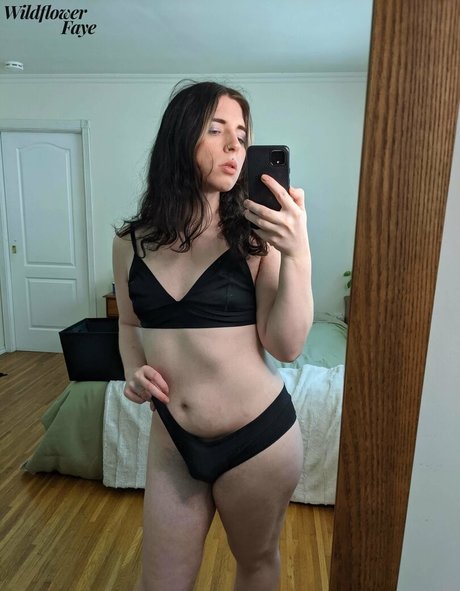 wildflowerfaye pornstar best pic