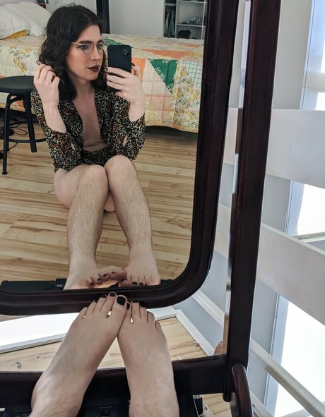 chubby redhead onlyfans top picture