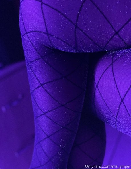 ms ginger naked model archive