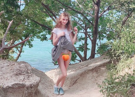 evaava free nice star pictures