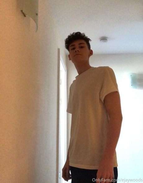 ejaywoods nudes model images