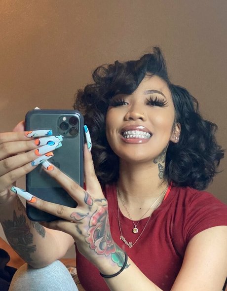 pawg girls onlyfans hot naked picture