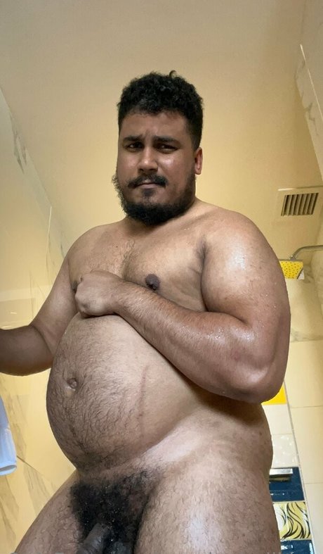 growingbullking naked pornstar img