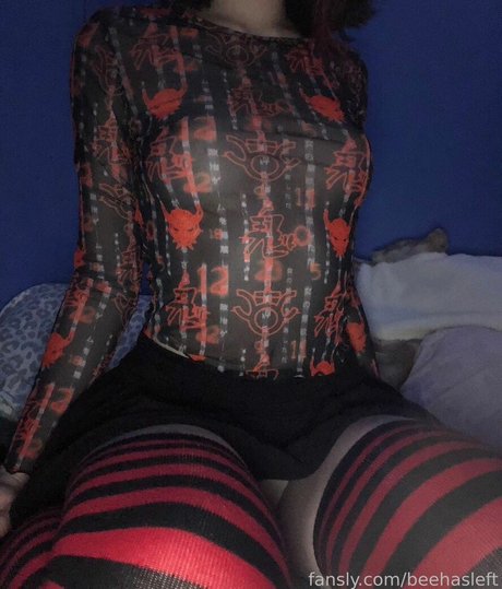 beehasleft model pornographic pictures