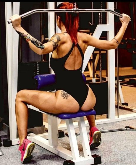 giulsthemilf sexy pornstar img