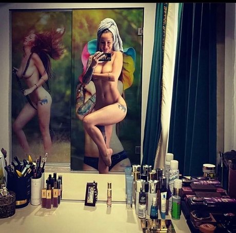 giulsthemilf art model photo