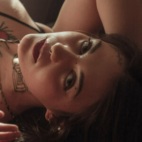 Fanisparks pornstar sexy image