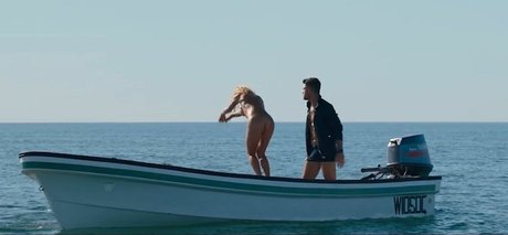 Elsa Pataky art model gallery