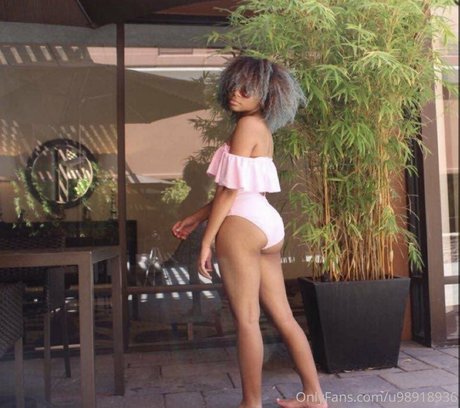 _me momo_ free actress image