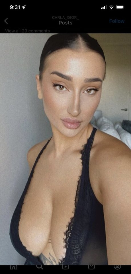 Carla Dior exclusive actress pics