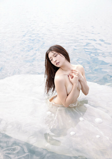 aimi feti star exclusive picture