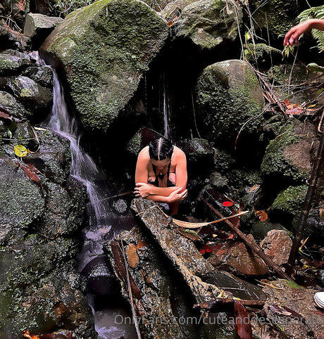 cuteanddesesperate model exclusive picture