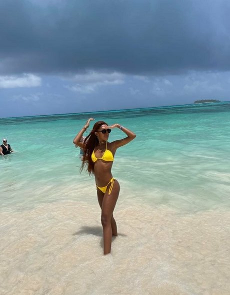 cuteanddesesperate star perfect pics