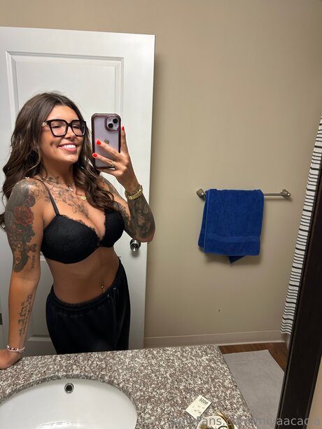 miyaacacia pornstar art pics