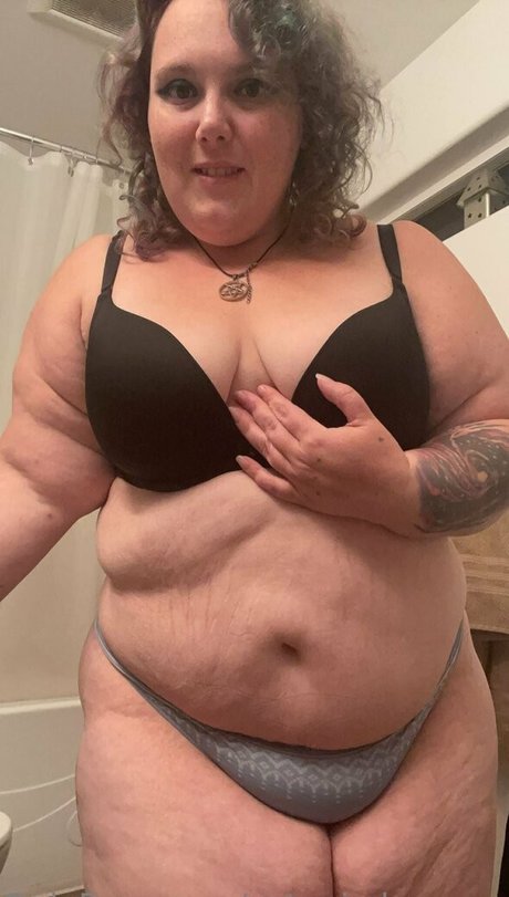 satanicdragonwitch model sexy image