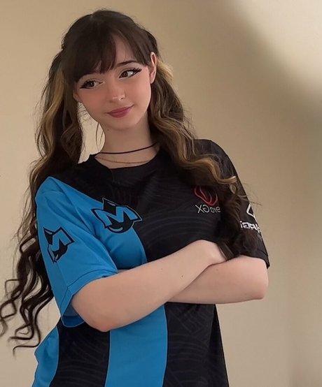 Toxic Tenshi free pornstar gallery