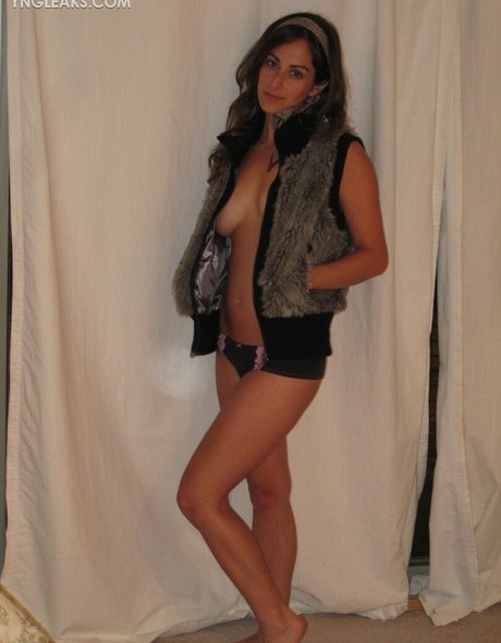 Holly Sedillos model exclusive image