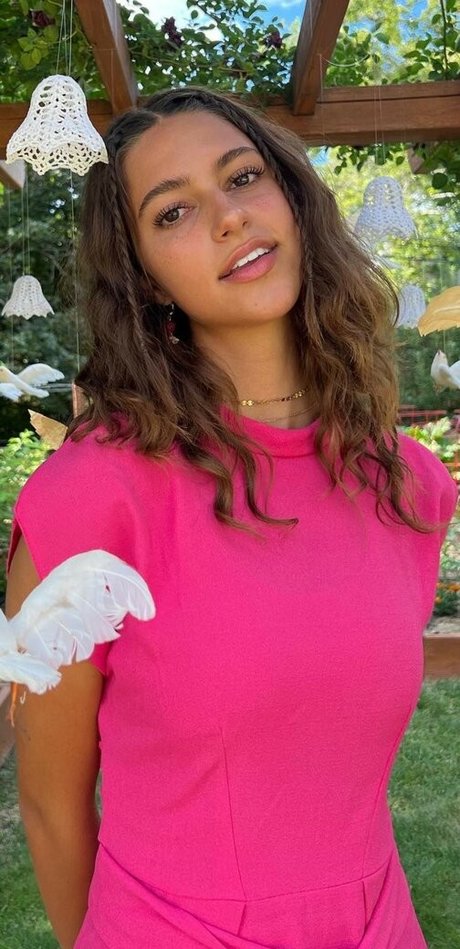 Renee Maudlena Noe pornstar photos