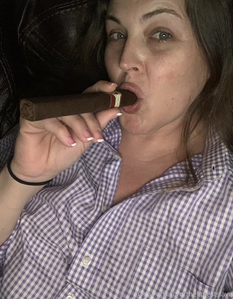 thelittlestslave star adult pics