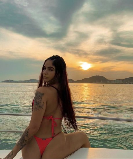 Lia Dumbra hd star pics