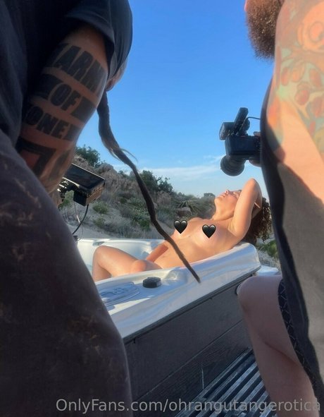 ohrangutangerotica naked pornstar galleries