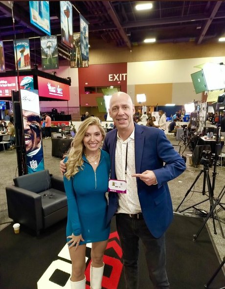 Taylor Mathis sex star picture