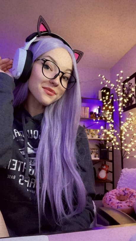 Eralia model naked galleries