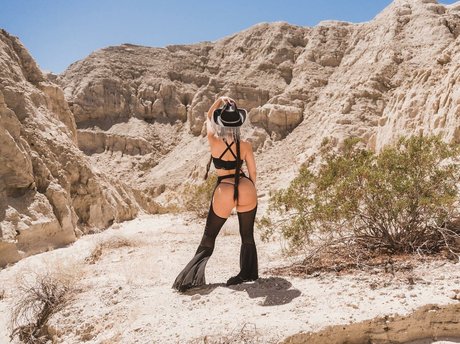 Room926 top model images