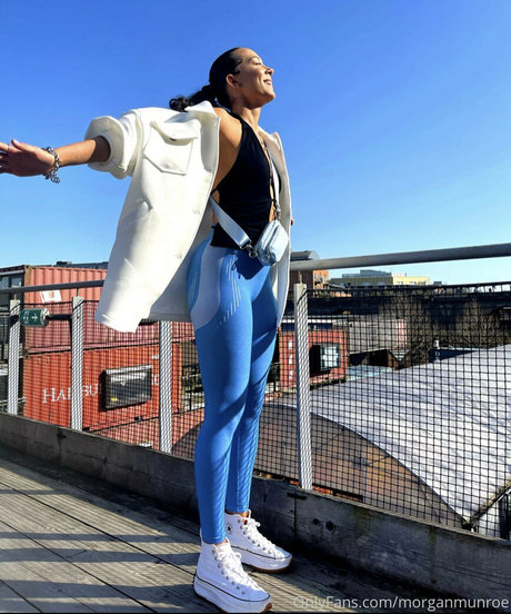 milf fake tits onlyfans art nude pictures