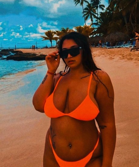 Alessia Barbarossa exclusive pornstar archive