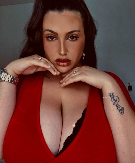 Alessia Barbarossa nude model pic