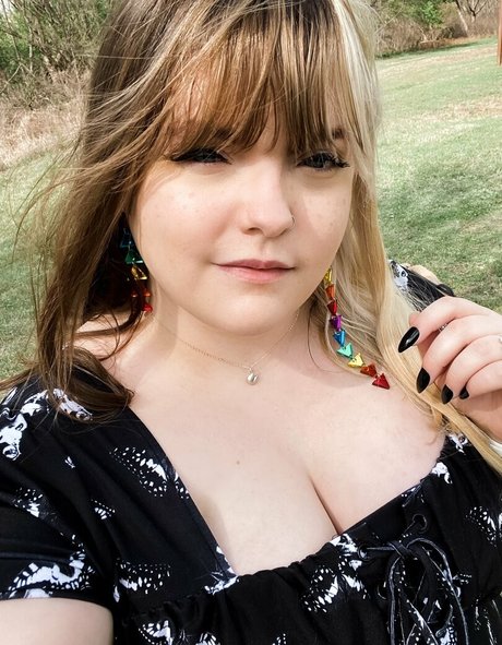 Meg Kaylee model beautiful images