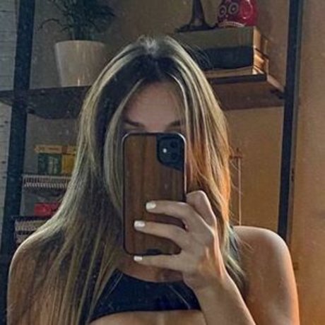 Squadunknown nude star pics